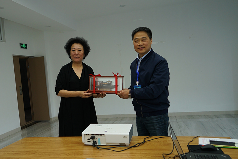 嘉兴南洋职业技术学院院长刘淑芸一行来我院交流参观