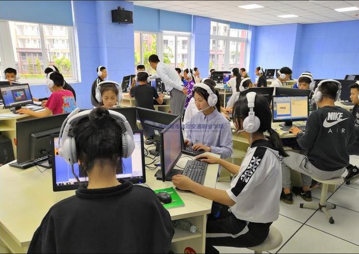 德阳城市轨道学院数字语音实训室